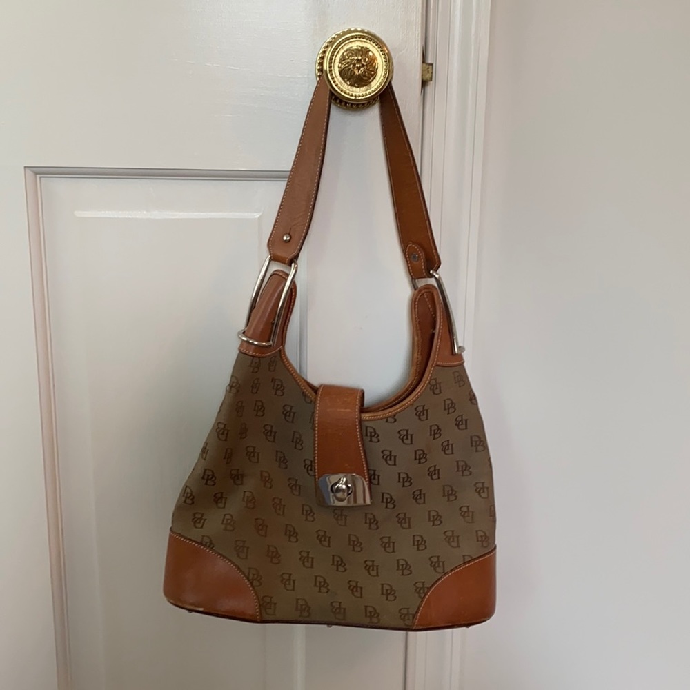 Dooney & Bourke Shoulder Bag!